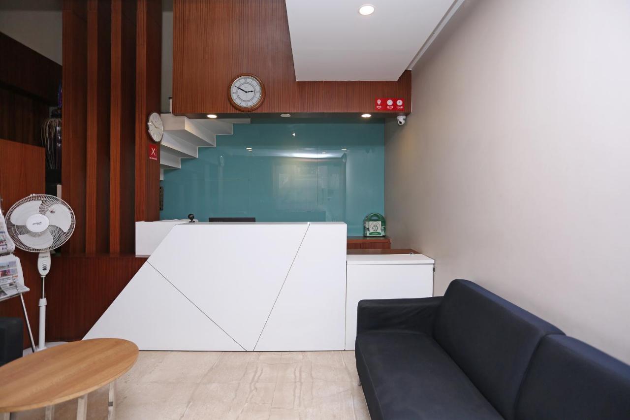 Oyo 6447 Samasth Rooms And Suites Mysore Ngoại thất bức ảnh
