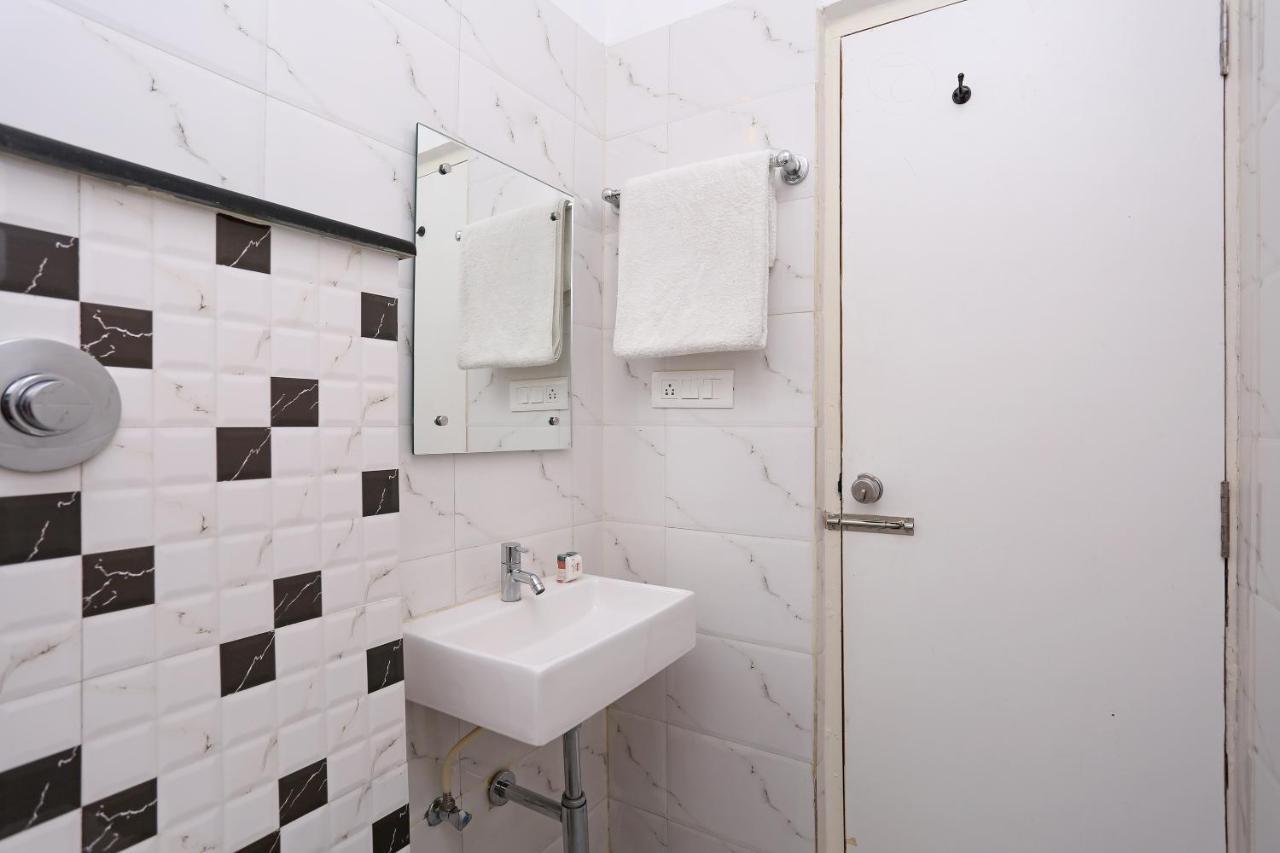 Oyo 6447 Samasth Rooms And Suites Mysore Ngoại thất bức ảnh